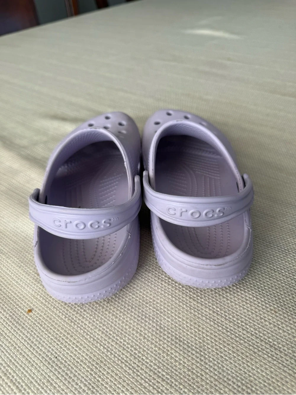 Crocs Junior classic Lightweight Lavender Clog Sandals